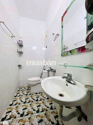 Bác Vịnh cần bán nhà 5t,55m tại Mậu Lương,HĐ,tiện ích tốt chỉ 8 tỷ