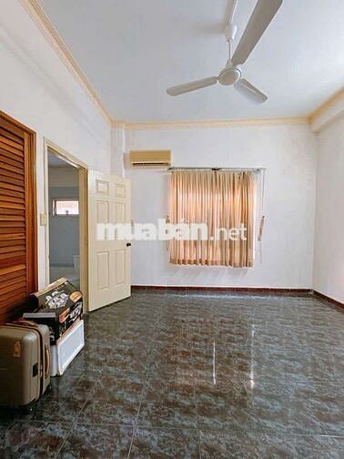 Siêu phẩm nhà Hoàng Diệu 2 p 13 Quận 4 TPHCm