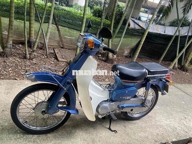 cần bán chiec xe 82-50 . xe đã tân trang sạch đẹp