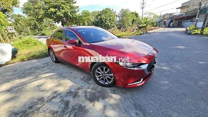 Mazda 3 2022 1.5L Luxury - 200000 km
