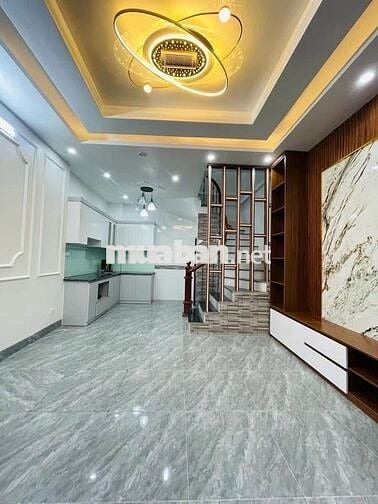 Bạn em đang cần bán nhà 4t,47m tại Lương Ngọc Quyến,HĐ ngõ to chỉ 8t