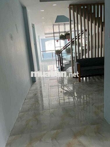 Cho thuê nhà mặt tiền lê trọng tấn