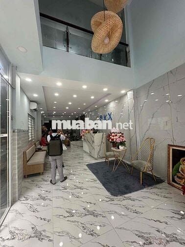 Cho thuê nhà mặt tiền lê trọng tấn