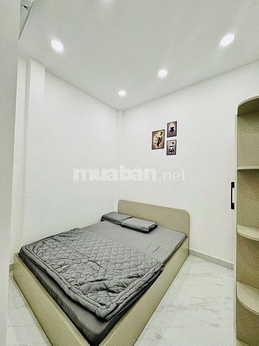 HẺM XE HƠI CHỈ 4Ty NHỈNH, PHÙ HỢP Ở HOẶC CHO THUÊ.