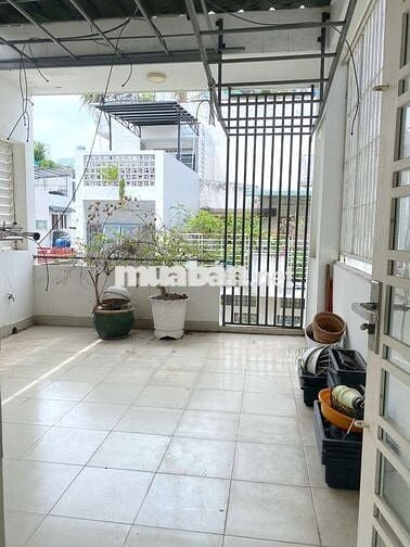 Nhà HXH Hoàng Hoa Thám 5x15 Trệt.2Lầu.3PN.3wc.ôtô vô nhà.