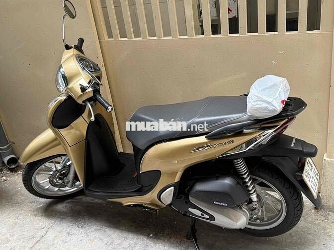 Xe chính chủ đời đầu đi được 4 tháng