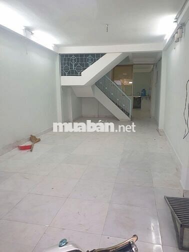 4x14m, 3 lầu. Mặt tiền Hàn Hải Nguyên, P2, Q11 (6PN, 3WC). Giá 18tr