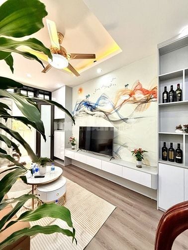 Nhà Đẹp Lô Góc 2 Mặt Thoáng – Đại Từ, 40m² x 4T, Gần Phố, Giá 7.55 