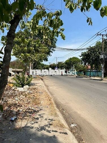 Anh cần tiền bán lỗ đất mặt tiền Ngô Chí Quốc SHCC giá 7 tỷ có TL