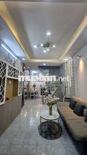 Bán nhà 2T p15 tân bình hẻm ô tô 30m2 chỉ hơn 3 tỷ