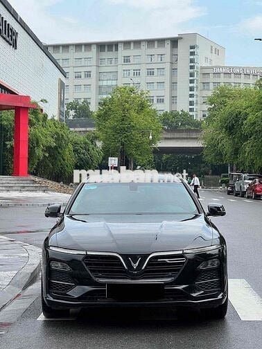 VinFast Lux A2.0 2020 Premium 2.0 AT - 39000 km