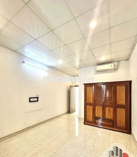 Nhà hẻm xe hơi 80m2 ,3 phòng ngủ,đường Phạm Đăng Giảng ,Q.Bình Tân