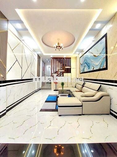 Nhà mặt tiền đường Tân Chánh Hiệp 05, 4x16, 3 tầng, vị trí đẹp.