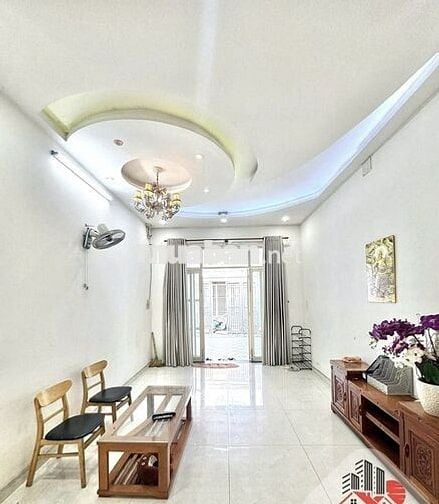 Nhà hẻm xe hơi 80m2 ,3 phòng ngủ,đường Phạm Đăng Giảng ,Q.Bình Tân