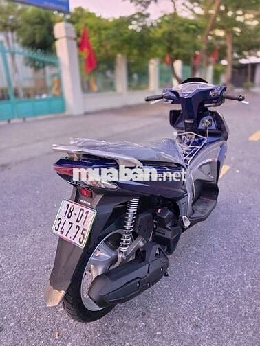 Airblade 2017 xanh than siêu hiếm
