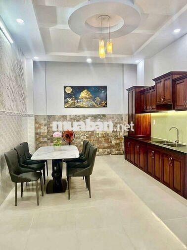 Nhà mặt tiền đường Tân Chánh Hiệp 05, 4x16, 3 tầng, vị trí đẹp.