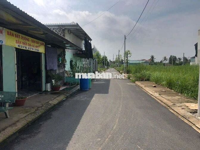 Chủ ký gửi bán lô đất 150m2 hẻm xe hơi ở thới hoà bến cát