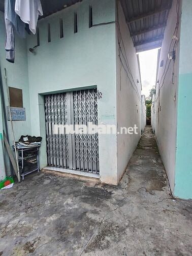 BÁN DÃY 10 PHÒNG TRỌ, DÒNG TIỀN 15TRĐ/ THÁNG SAU LƯNG KCN TÂY BẮC, SHR