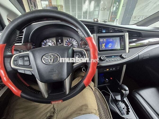 Toyota Innova 2018 2.0 Venturer - 48174 km