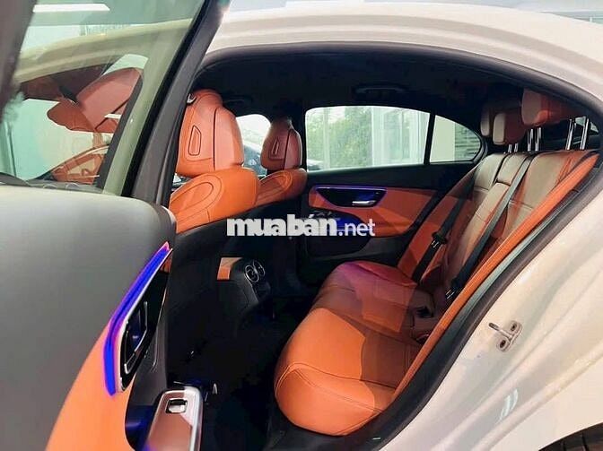 Mercedes C200 2025 – Giá ưu đãi chỉ 1,56 tỷ
