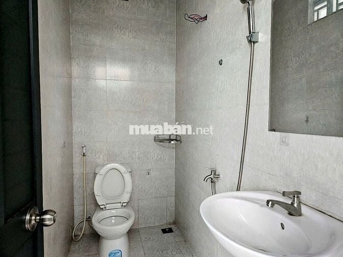 NHÀ NGUYÊN CĂN CÓ SÂN RỘNG ÂU CƠ, TÂN PHÚ