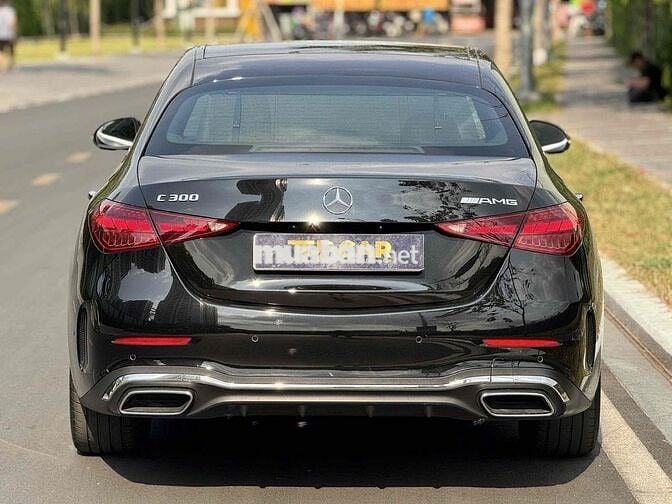 Mercedes Benz C300 AMG 2022 - 10.000 km