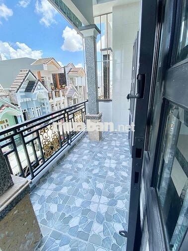 Cho thuê Nhà nguyên căn 4 phòng ngủ 3wc. Ngay Đại học Y Dược Cần Thơ
