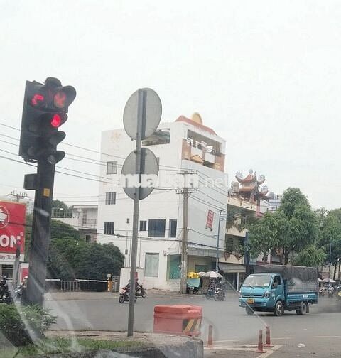 CHO THUÊ NHÀ MẶT TIỀN Đường Trường Chinh, Quận Tân Phú