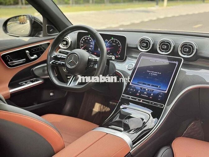 Mercedes Benz C300 AMG 2022 - 10.000 km