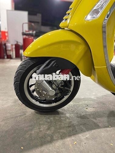 Vespa spint 125 ABS odo 5000km xe còn đủ phụ kiện