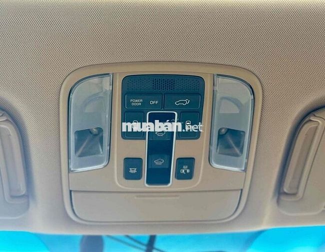 Kia Sedona 2020 3.3GAT Premium  - 68000 km