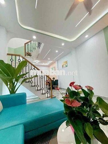 Nhà Tân Phú ,56m2 ,2 tầng, tặng nội thất xịn,gò dầu sát bình long