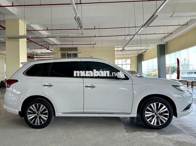 Mitsubishi Outlander2024 2.0CVT-20km(Bao Rút Gốc)