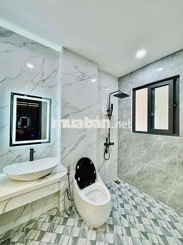 CHỦ GIẢM 600TRIỆU BÁN GẤP NHÀ NGUYỄN TIỂU LA, Q.10. GIÁ 7.58TỶ/62,7M2.