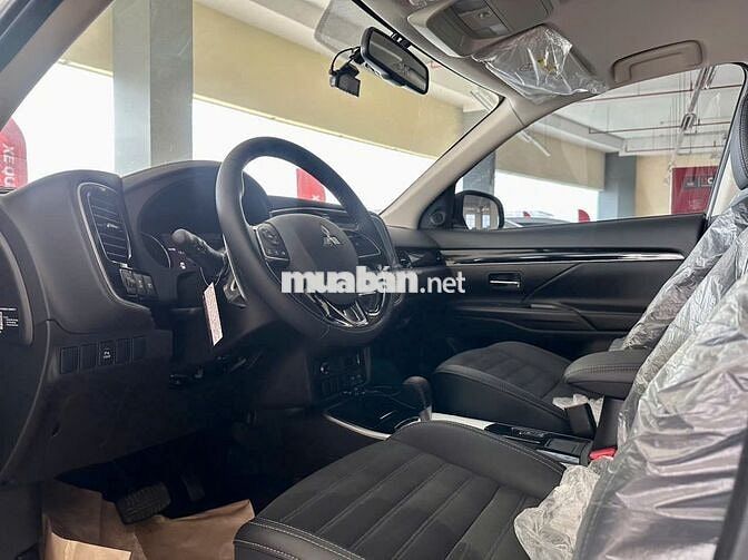 Mitsubishi Outlander2024 2.0CVT-20km(Bao Rút Gốc)