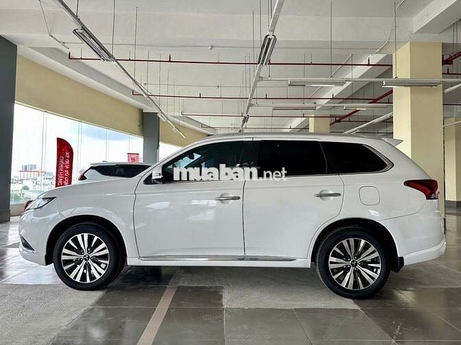 Mitsubishi Outlander2024 2.0CVT-20km(Bao Rút Gốc)