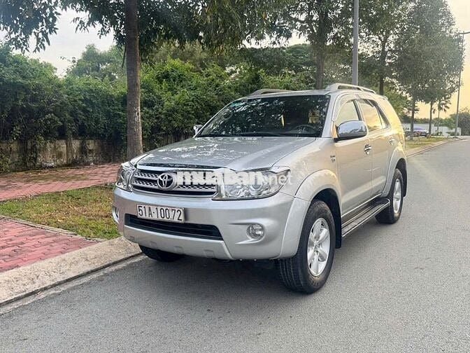 Toyota Fortuner 2011 – Một Chủ Mua Mới