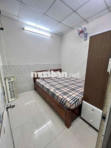 Cho thuê nhà mặt tiền hoàng hoa thám phường 13 tân bình 4m x26m cấp 4