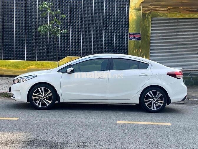 Kia Cerato 2018 1.6 AT - 40000 km