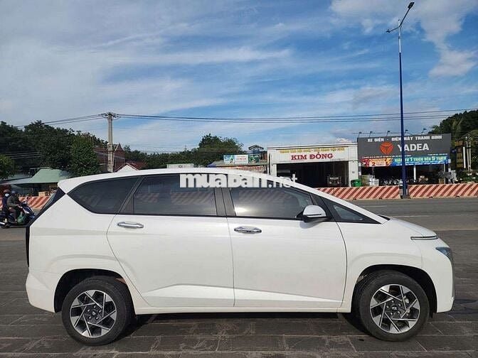 Hyundai Stargazer 2022 1.5 Đặc biệt - 20000 km