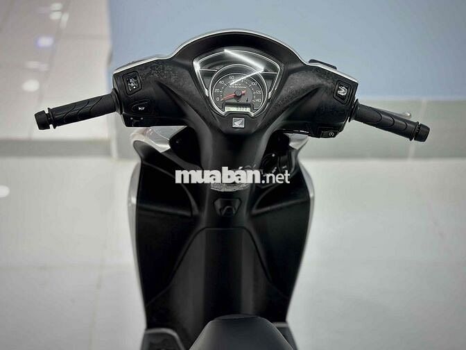 Vision 2024 Smarkey Lướt ( Hỗ trợ Trả GÓP 0 Đồng )
