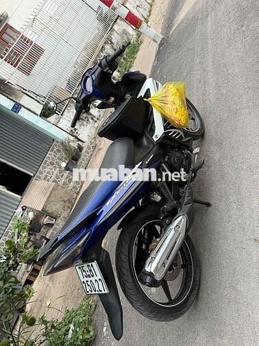 xe yamaha exciter 2013 màu xanh trắng mới ken 90 %