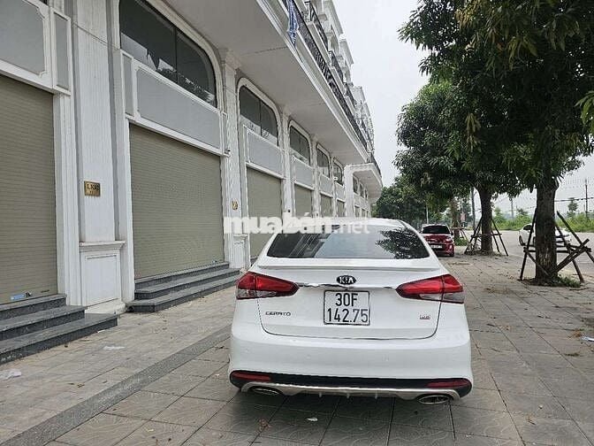 6 2018 2.0 AT - 85000 km