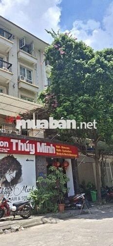 Cho thuê nhà riêng phường Yên Hòa, đường Trung kính dt 100m2 x 5 tầng