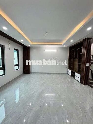 + BÙI XƯƠNG TRẠCH - NHỈNH 15 TỶ 
-  VIP 6 TẦNG THANG MÁY