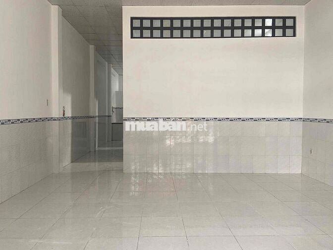 Cho thuê nhà trệt rộng 100m2 trục chính hẻm Nguyễn Văn Lịn