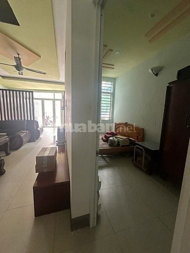 Cần bán căn nhà khu trung tâm Quận 1, DT 98m2, quy mô được xây 8 tầng