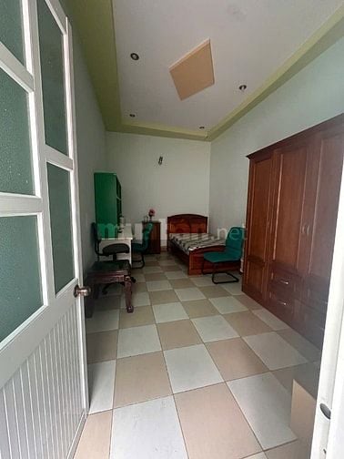 Cần bán căn nhà khu trung tâm Quận 1, DT 98m2, quy mô được xây 8 tầng