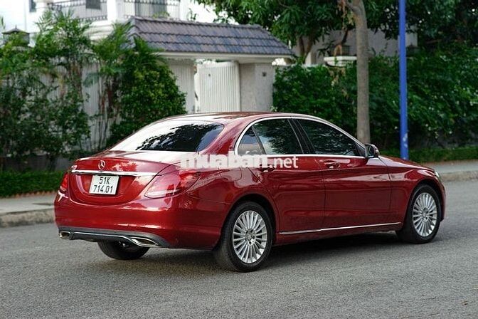 Mercedes C250 Exclusive model 2017 đi ít rất đẹp
