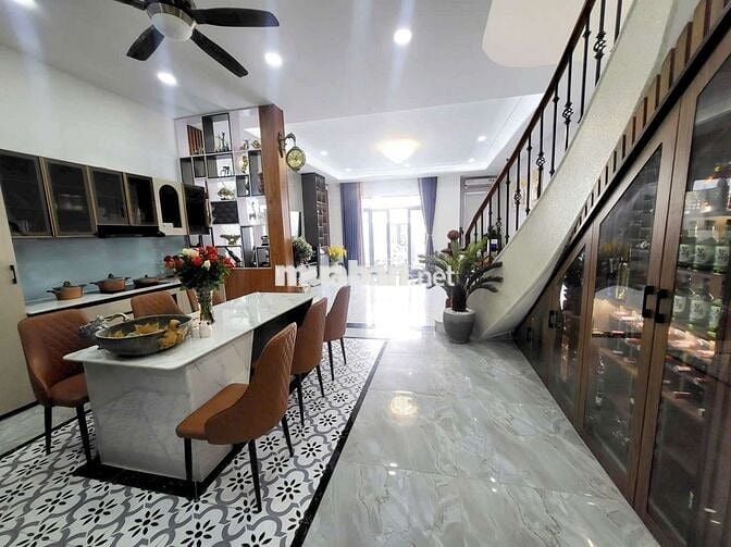 Nhà Trệt Lầu Hẻm ÔTÔ 357 Trần Hưng Đạo P3 Sóc Trăng
